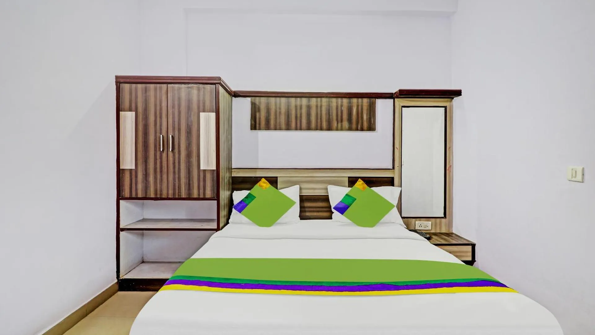 Hotel The Golden Glam Agra