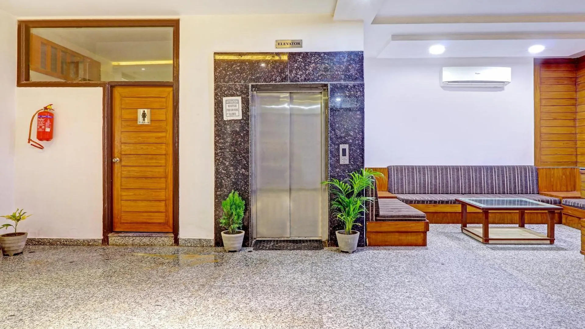 Hotel The Golden Glam Agra